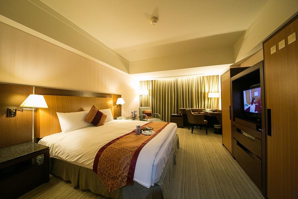 Evergreen Plaza Hotel - Tainan Room photo Deluxe Room