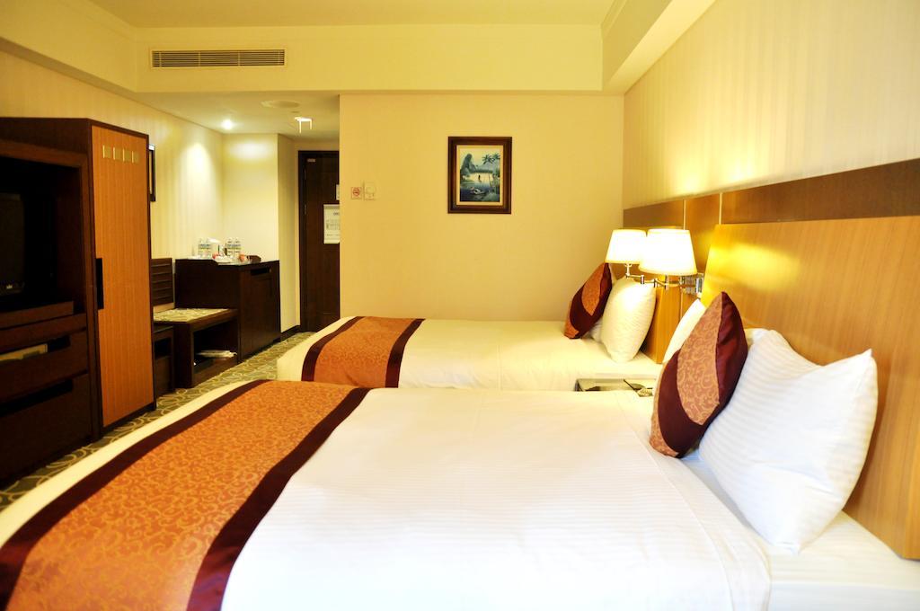 Evergreen Plaza Hotel - Tainan Room photo Deluxe Room