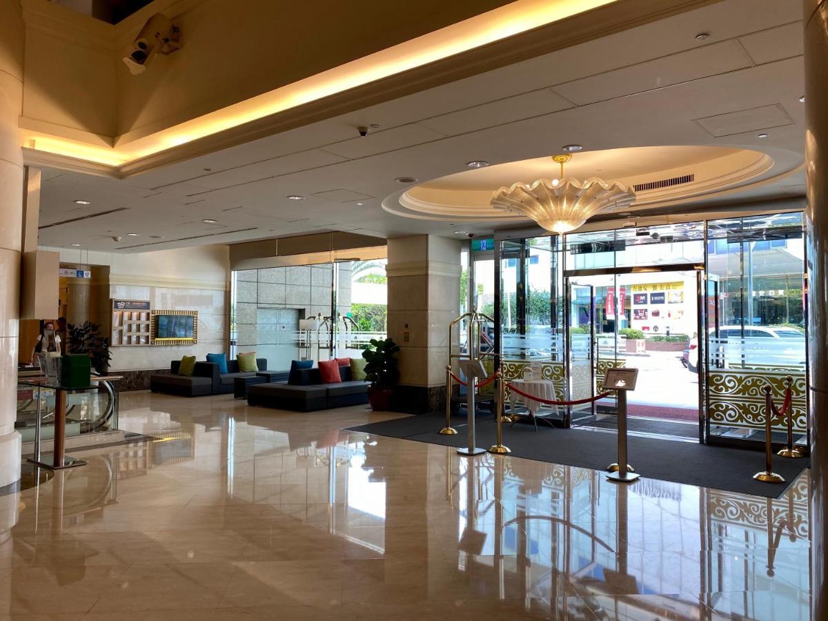 Evergreen Plaza Hotel - Tainan Exterior photo Lobby